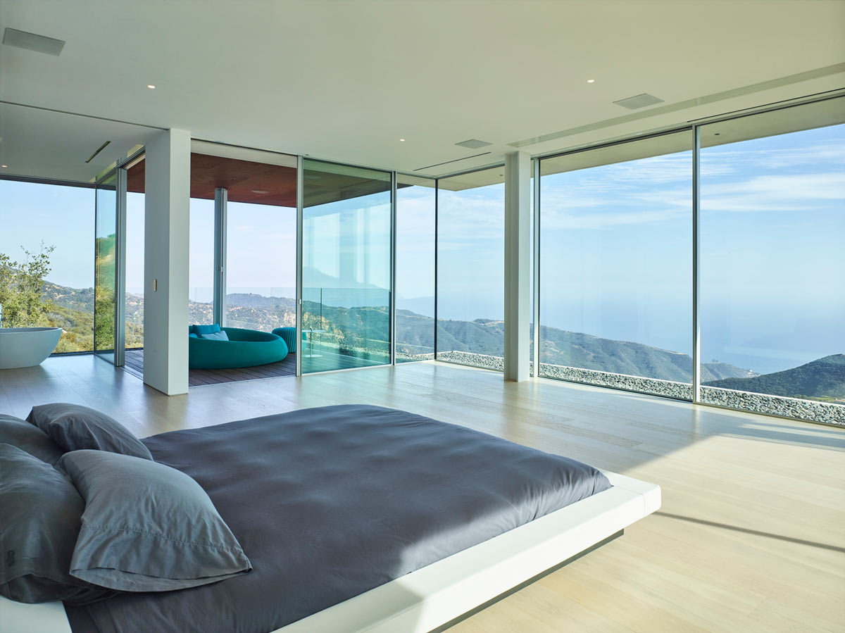 Marisol Location: Malibu, California Year: 2022 Area; 11,500 sqf Architect: Burdge Architect Mechanical Engineer: Energy System Engineering Mechanical Contractor: Kline’s Kustom Heating and Air Inc.